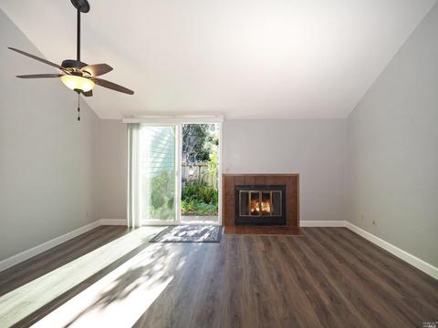 114 Courtyards E, Windsor, CA 95492 photo 5