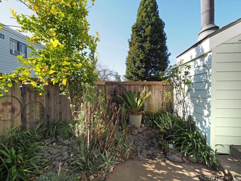 114 Courtyards E, Windsor, CA 95492 photo 22