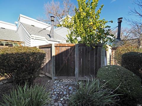114 Courtyards E, Windsor, CA 95492 photo 27