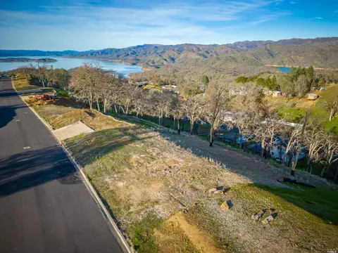 1070 Westridge Dr, Napa, CA 94558