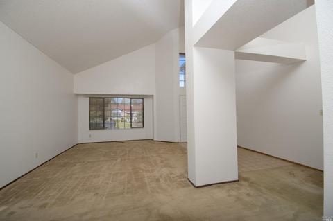 989 Linden Ave, Fairfield, CA 94533 photo 4