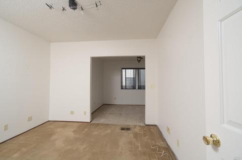 989 Linden Ave, Fairfield, CA 94533 photo 9
