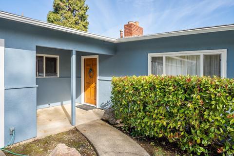 144 Fairview Ct, Ukiah, CA 95482