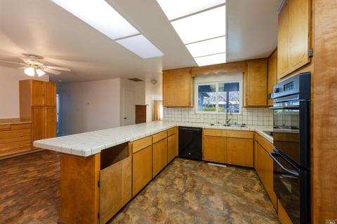 144 Fairview Ct, Ukiah, CA 95482 photo 7