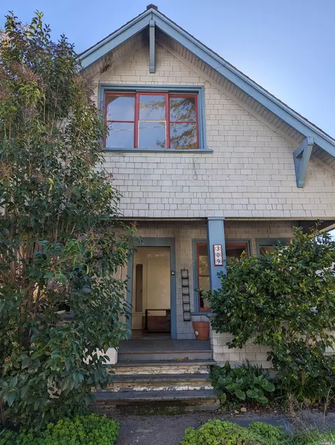 309 Smith St, Ukiah, CA 95482