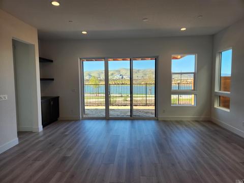 2385 Waterside Dr, Fairfield, CA 94533 photo 5