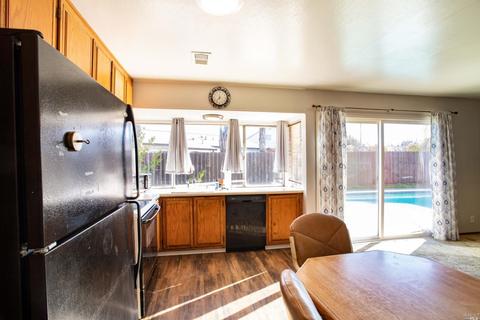 2144 Cormorant Dr, Fairfield, CA 94533 photo 9