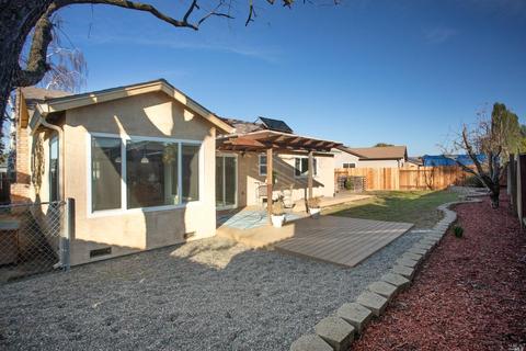 570 E Creekside Cir, Dixon, CA 95620 photo 37