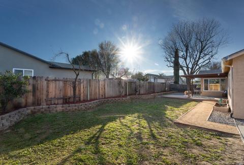 570 E Creekside Cir, Dixon, CA 95620 photo 41