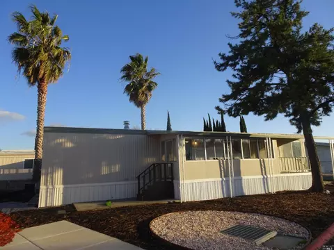 170 Lemon Tree Cir, Vacaville, CA 95687