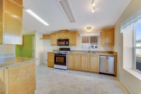 1134 Broadleaf Ln, Windsor, CA 95492 photo 5