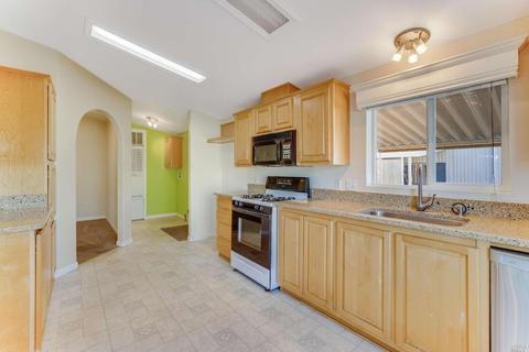 1134 Broadleaf Ln, Windsor, CA 95492 photo 3