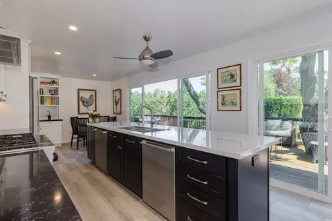 549 Michael Dr, Sonoma, CA 95476 photo 5
