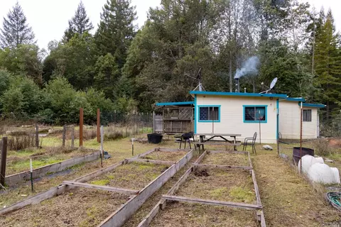 Exterior - 20400 Timber Rd, Willits, CA 95490 photo 3 of 16