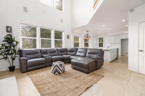 2524 Bartlett Ct, Ukiah, CA 95482 photo 2