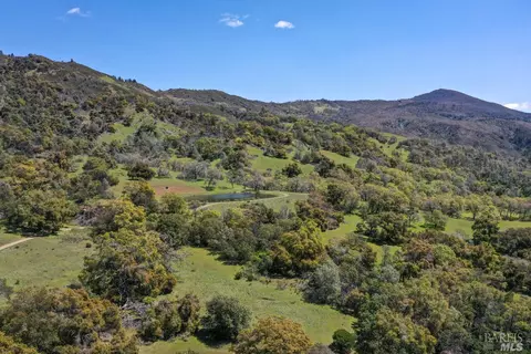 22000 Pocket Ranch Rd, Geyserville, CA 95441