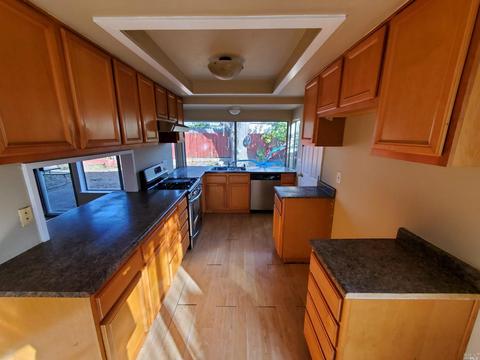 686 Berkeley Way, Fairfield, CA 94533 photo 2