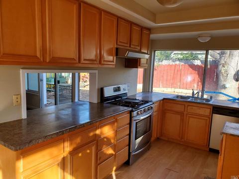 686 Berkeley Way, Fairfield, CA 94533 photo 3