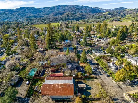 1443 Madrona Ave, Saint Helena, CA 94574