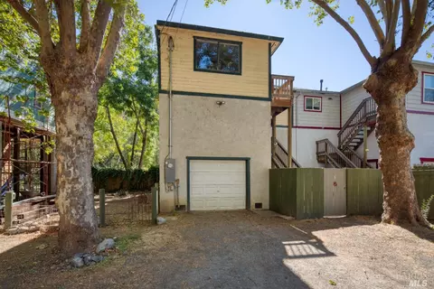 16330 5th St, Guerneville, CA 95446