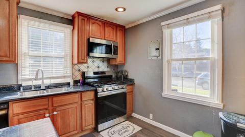 126 Calhoun St, Vallejo, CA 94590 photo 5