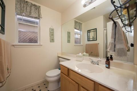 8726 Beverly Ln, Windsor, CA 95492 photo 13