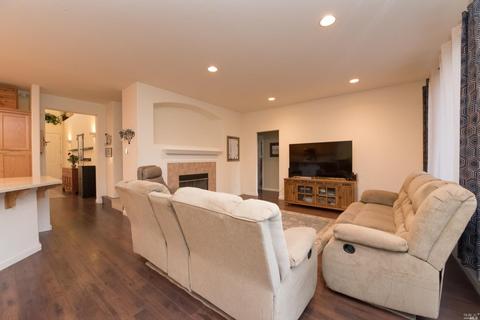 8726 Beverly Ln, Windsor, CA 95492 photo 11