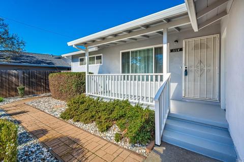 1114 Holmes Ave, Napa, CA 94559 photo 10