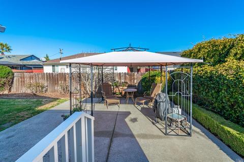 1114 Holmes Ave, Napa, CA 94559 photo 35