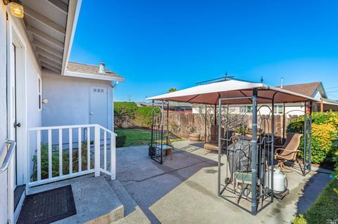 1114 Holmes Ave, Napa, CA 94559 photo 36