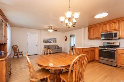 1114 Holmes Ave, Napa, CA 94559 photo 24