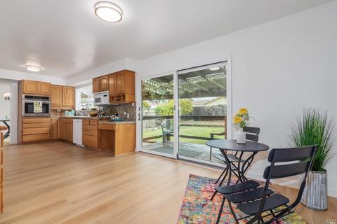 1392 Lichen Ct, Concord, CA 94521 photo 16
