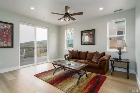 370 Tehuacan Rd, Ukiah, CA 95482 photo 13