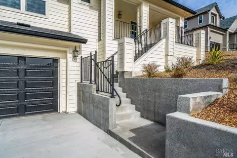 370 Tehuacan Rd, Ukiah, CA 95482 photo 2