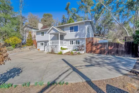 3101 Brush St, Graton, CA 95444