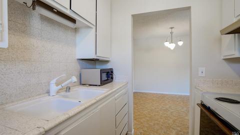 66 Trinity Dr, Novato, CA 94947 photo 9