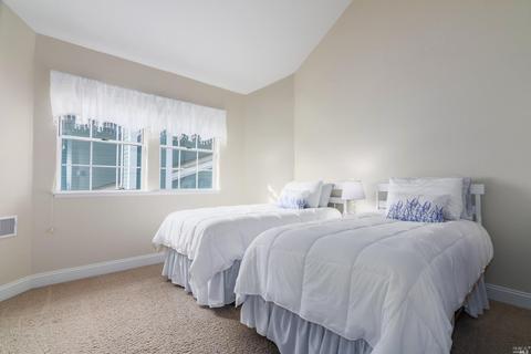 187 E B St, Benicia, CA 94510 photo 33