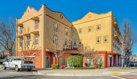 11 Johnson St, Windsor, CA 95492