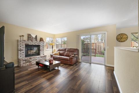 9156 Piccadilly Cir, Windsor, CA 95492 photo 15