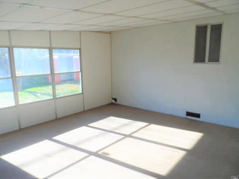 373 E Pacific Ave, Fairfield, CA 94533 photo 12
