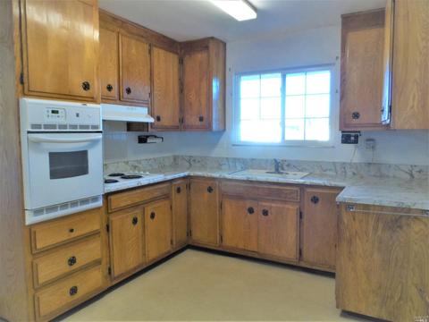 373 E Pacific Ave, Fairfield, CA 94533 photo 6