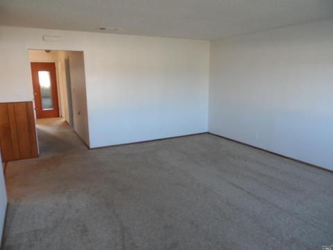 373 E Pacific Ave, Fairfield, CA 94533 photo 4
