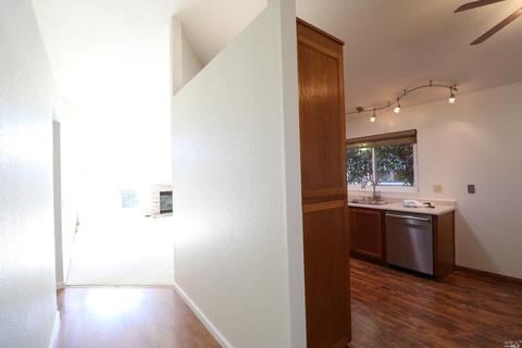 830 Pulteney Pl, Windsor, CA 95492 photo 3