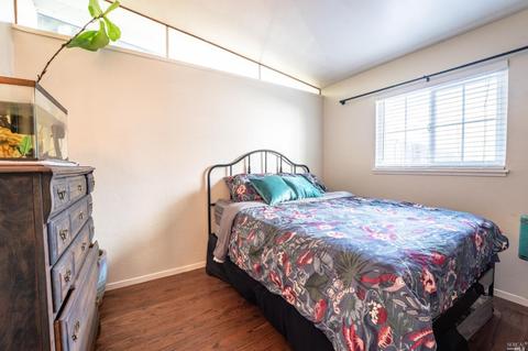 106 Maywood Dr, Vallejo, CA 94591 photo 8
