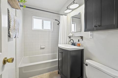 106 Maywood Dr, Vallejo, CA 94591 photo 10