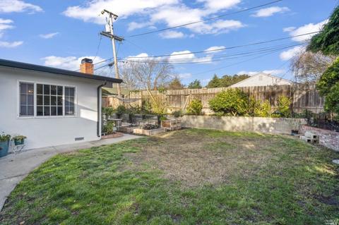 106 Maywood Dr, Vallejo, CA 94591 photo 16