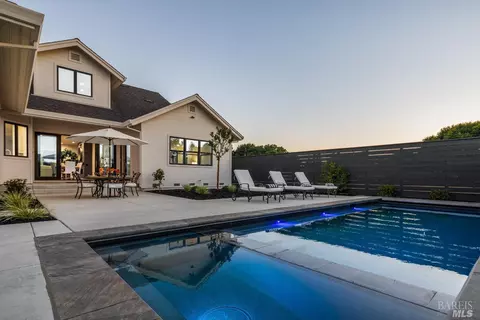 200 Old Rossi Pl, Healdsburg, CA 95448
