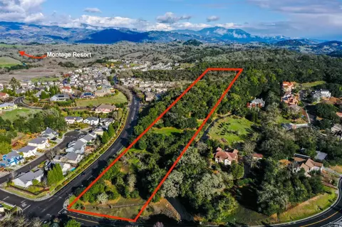 120 Parkland Farms Blvd, Healdsburg, CA 95448