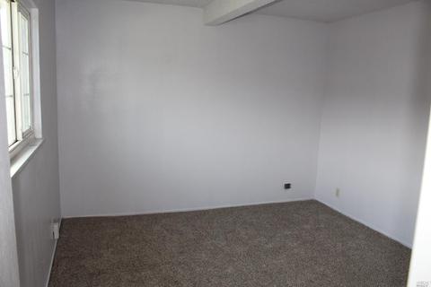 814 Fulton Ave, Vallejo, CA 94591 photo 2