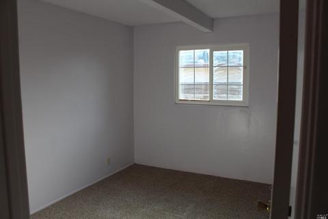 814 Fulton Ave, Vallejo, CA 94591 photo 4